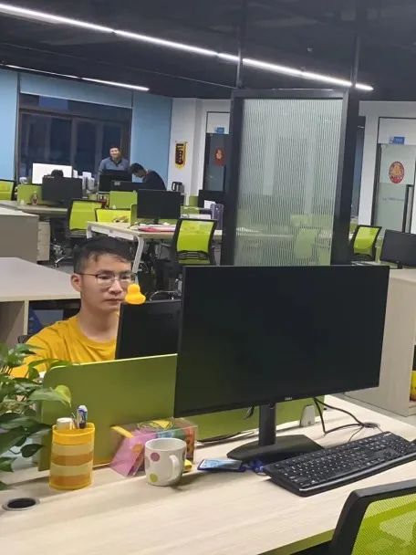 奋战一线丨15vip太阳集团人的假期这样过