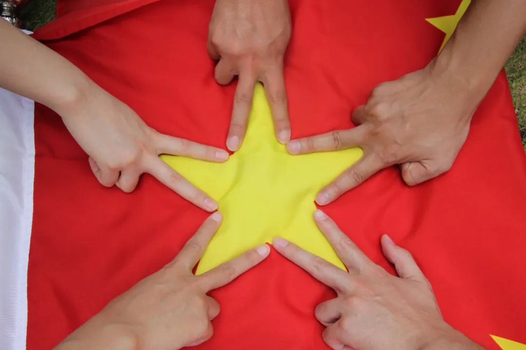 15vip太阳集团12周年征文丨二等奖《立功新时代 15vip太阳集团书青春》