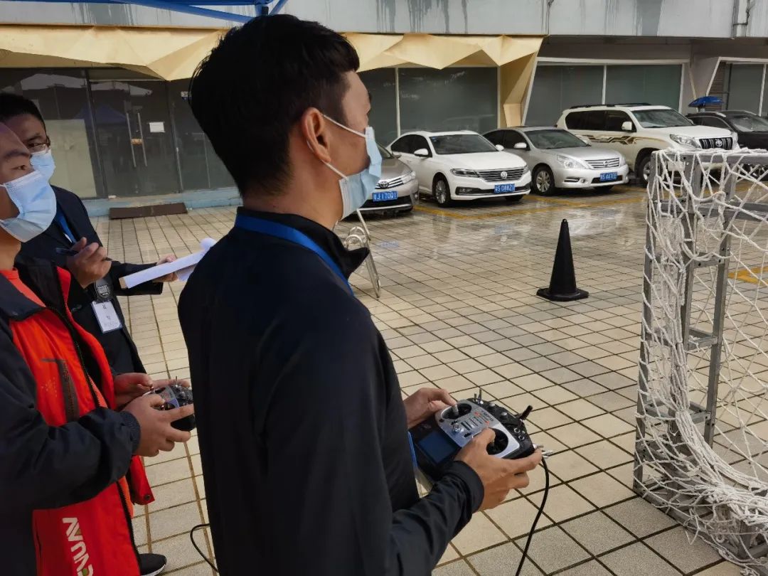 15vip太阳集团无人机飞控师，，，声誉腾飞！