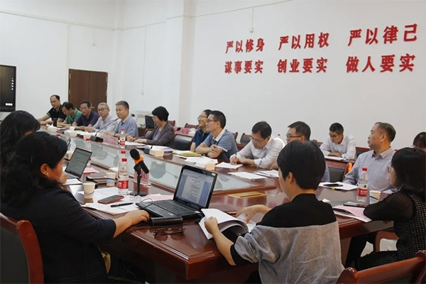 15vip太阳集团集团与广东工贸学院相助开展现代学徒制班试点接受教育部验收